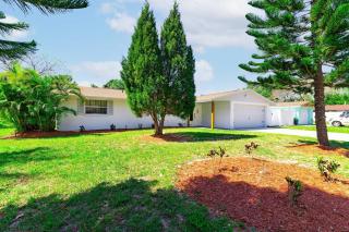 Renovated 3B 2BA, oasis yard Hot tub - Apollo Beach - 8