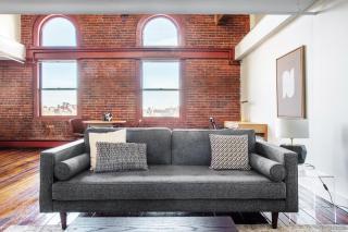 S End Loft w Pool Art Gallery Steps to T BOS-359 - 8