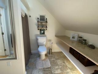 Madrona Suite - Eastsound - 1