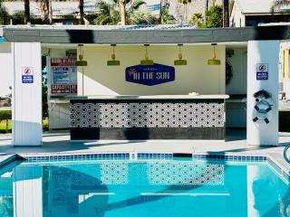 A PLACE IN THE SUN Hotel - ADULTS ONLY Big Units, 24h Heated Pool & Spa in 1 Acre Park Prime Location, DOG Friendly, TOP Midcentury Modern Boutique Hotel - Palm Springs - 5