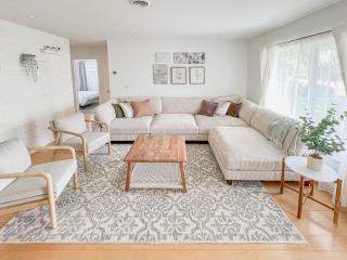 Oakland Oasis, HEATED pool, 2 King Beds, Game Room, BEACH 2.5 miles - Fort Lauderdale - 7