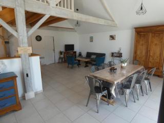 Maison rénovée de 112m², 4 chambres, à 800m des plages, avec jardin, proche commerces. - FR-1-540-188 - 1