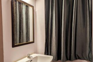 Green River Homestay 2BHK Fully furnished flat. - Varanasi - 4