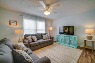 Pet-Friendly Villas Vacation Rental Walk to Bay - 8