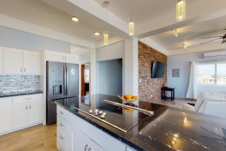 2nd Floor House - 2