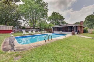 Pet-Friendly Fort Walton Beach Home with Pool - Fort Walton Beach - 0