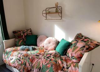Charming Bright Sunny Studio near Canal St Martin - Paris - 7
