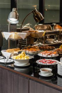 SureStay Plus by Best Western Sukhumvit 2 - 4