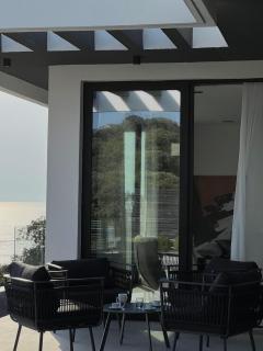 Endless Blue House - 2