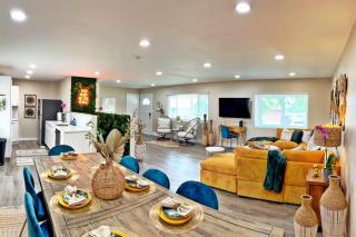 NEW: Tulum Oasis in Denver w/ Hot Tub & Games - 4