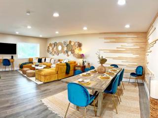 NEW: Tulum Oasis in Denver w/ Hot Tub & Games - 5