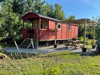 Roulotte , hébergement atypique - 4