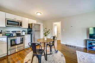 Top-Floor Wyandotte Apt Near Detroit Riverfront! - 4