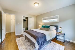 Top-Floor Wyandotte Apt Near Detroit Riverfront! - 1