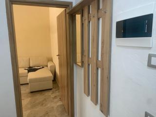 Home Super Location - 8