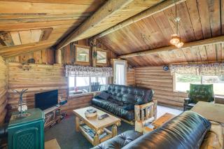 Peaceful Lakefront Cabin Getaway Dock, Fire Pit! - 7