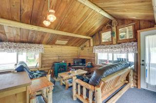 Peaceful Lakefront Cabin Getaway Dock, Fire Pit! - 6