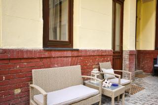 Stylish home in downtown Budapest for 2-4 people - 1