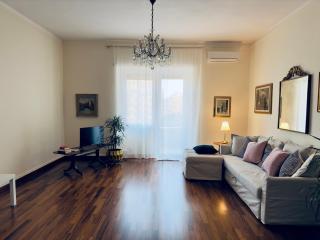 Elegant Apartment in City Center - Cagliari - 8