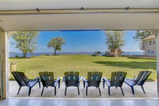 Lakefront Winneconne Home with Private Dock! - 7