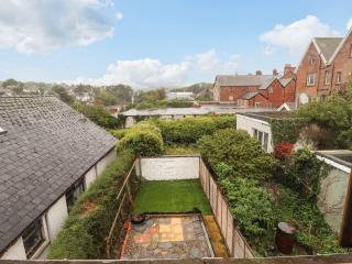 Cosy seaside town cottage with private garden - Cardigan - 5