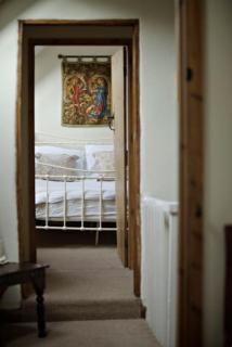 White Horse Cottage with Sauna - Ollerton - 3