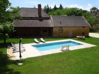 Domaine avec piscine à Milhac dans le Lot 4 étoiles 2 gîtes - Milhac - 9