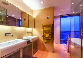 Pearls of Umhlanga Exquisite 3 Level Penthouse - Durban - 1