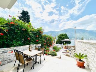 Three Dots by Todorovic Family - 9