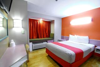 Motel 6-McAllen, TX - East - 5