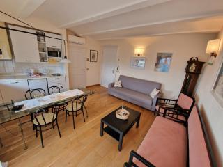 Flat I - Petroio - 2