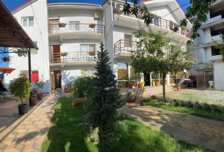 Vila Flory & Crystiana - Costinesti - 9