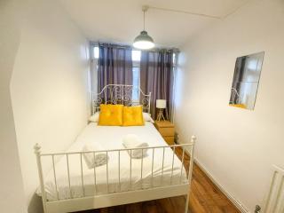 Flat 4, Kingsbury house - 7
