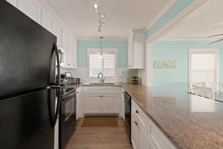 The Seaclusion Top Floor - 300 Seventh Street - Saint Simons - 4