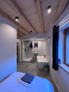 Chalet Des Legendes - La Combe - 9