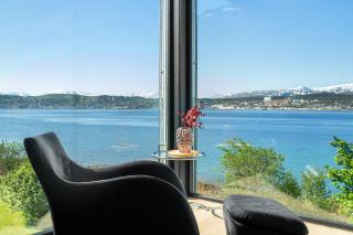 Oceanfront penthouse duplex wamazing view! - 6