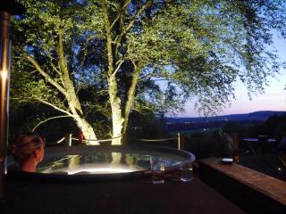 Craigmaddie Muir Roundhouse with Hot Tub Romantic, Luxury, Rural Stay for 2 Near Milngavie - Glasgow - 5