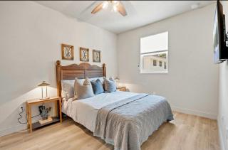 NEW LISTING Sarasota Pet-friendly 1 Bedroom Apartment - Sarasota - 1