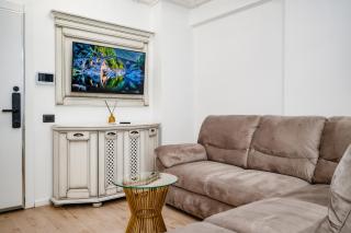 Royal - Infinity Pool & Spa Resort - 7