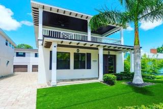 Beach Downtown Pet-friendly @ The Park Home-635 - Sarasota - 0
