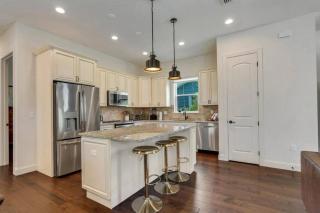Beach Downtown Pet-friendly @ The Park Home-635 - Sarasota - 6