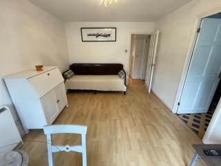 Surrey Docks London near Canada Water Easy Access to Canary Wharf Pier - 2