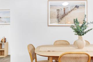 Pet friendly family getaway near the beach - Kawana Waters - 7