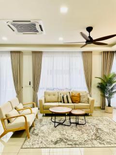 House10 Desaru Coast with KTV BBQ Private Pool - 1