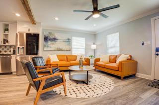 Casablanca Waco 5 mins from Baylor and Magnolia with Hot Tub,Firepit, Pet Friendly - 0