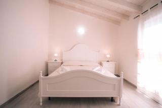 Luxury New Villa in LaCaletta 1 min from the Beach - La Caletta - 3