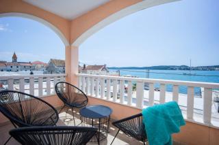 Sea you Soon by the beach, 2-bedrooms suite in Seget Donji - 4