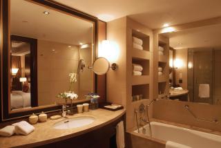 Sheraton Ningbo Hotel - Tianyi Square - Ningbo - 8