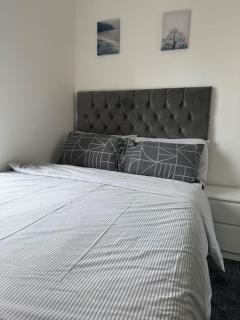 Modern 2 bed 2 bath Flat Close to Train station - Belvedere - 7