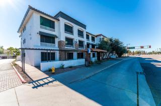 Metro Extended Stays - Tempe - 2 King Beds - 4